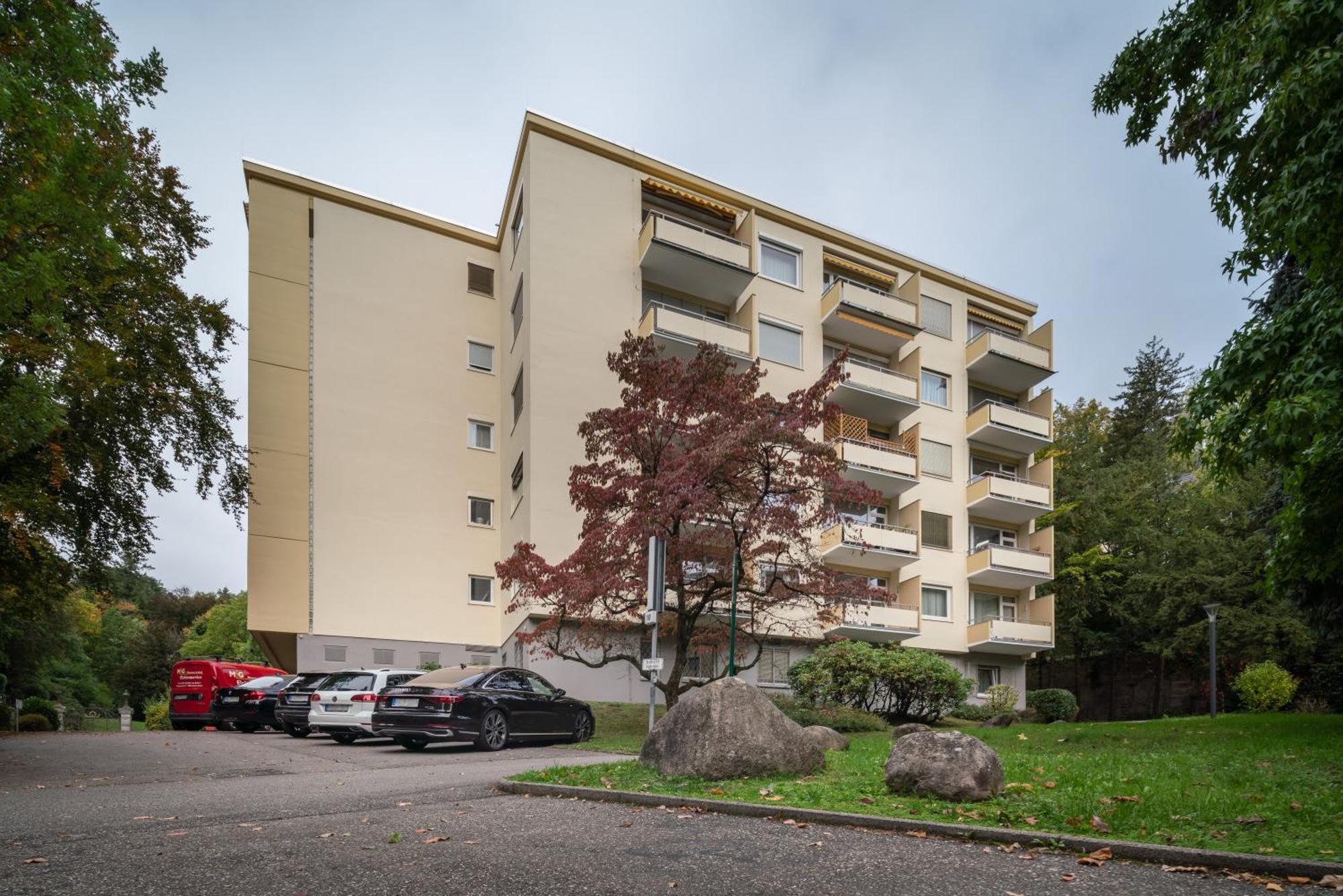Apartment Family Center *
